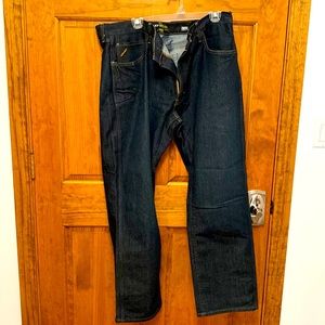 1 pair men’s dark jeans ariat work rebar M5 s right legs stiffer fit 40/32